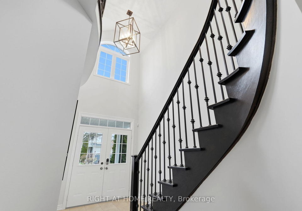 9-shrewsbury-drive-whitby-ontario-e13094062