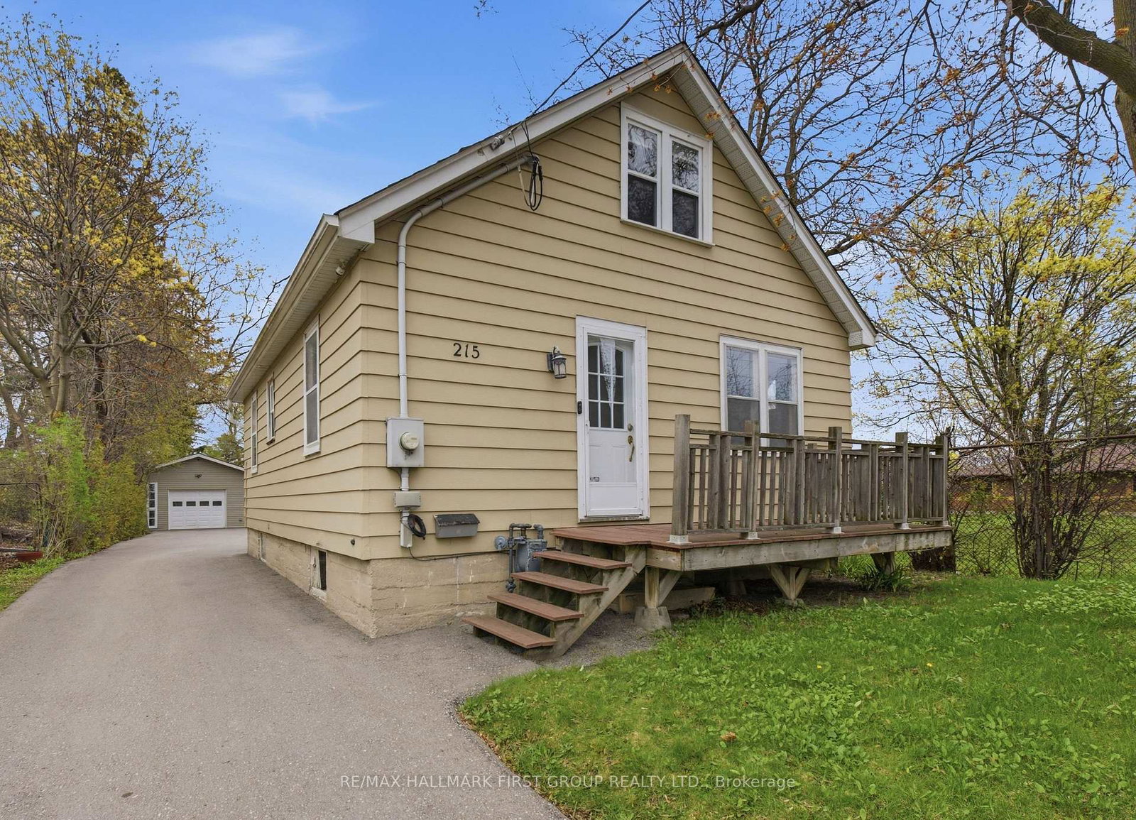 215-park-road-s-oshawa-ontario-e13094276