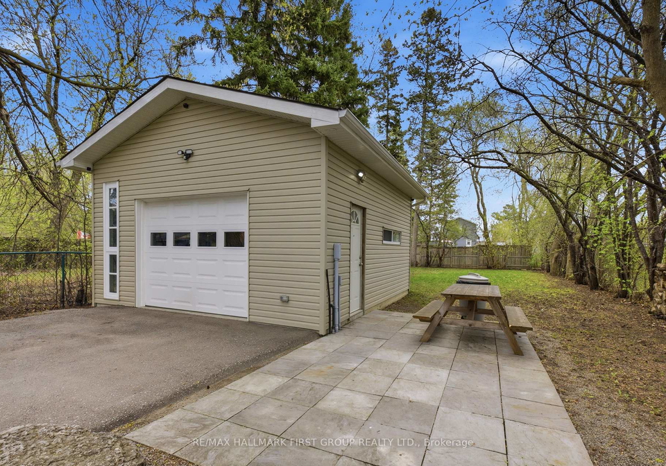215-park-road-s-oshawa-ontario-e13094276