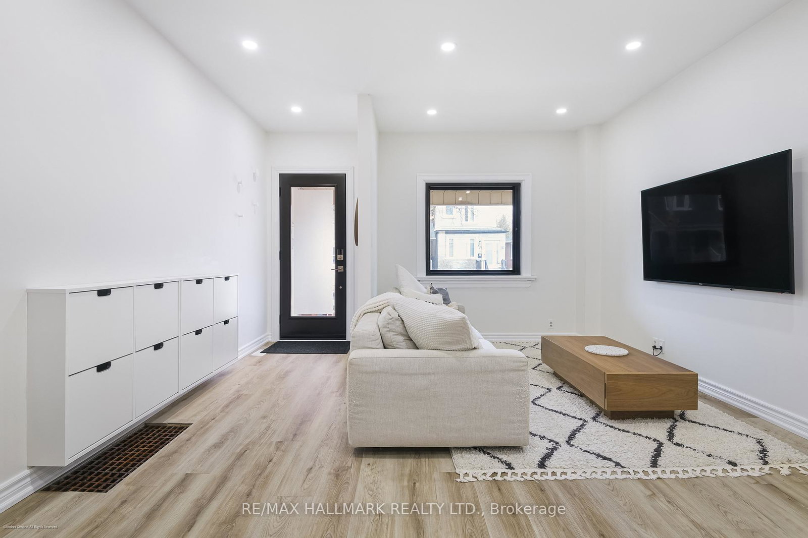 208-cedarvale-avenue-east-york-ontario-e13094436