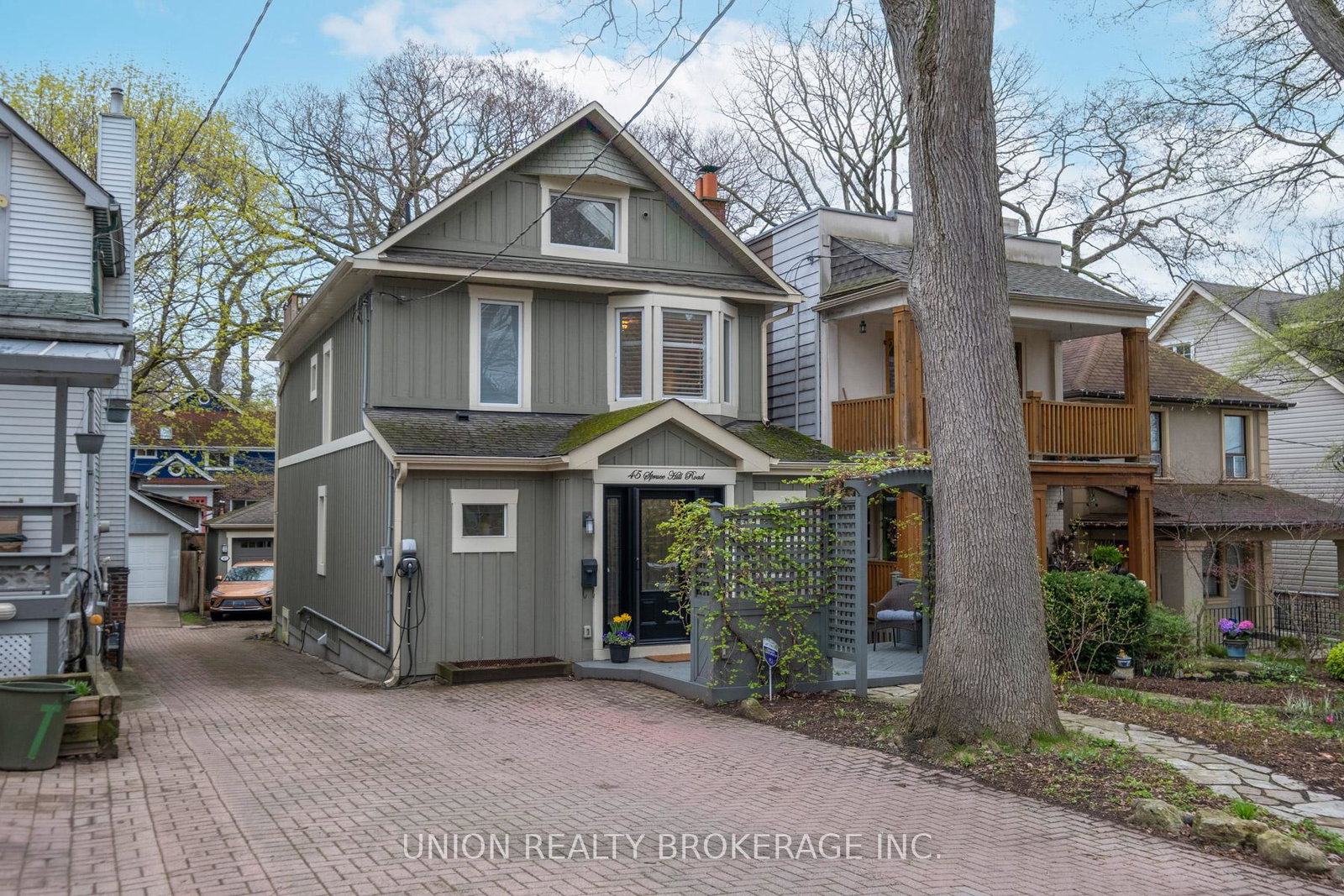 45-spruce-hill-road-toronto-ontario-e13094650