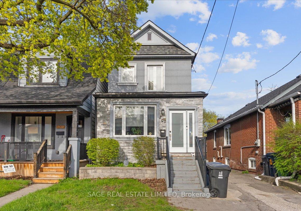 207-cedarvale-avenue-east-york-ontario-e13095390
