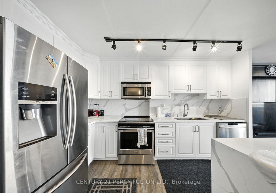 2-glamorgan-avenue-scarborough-ontario-e13096126
