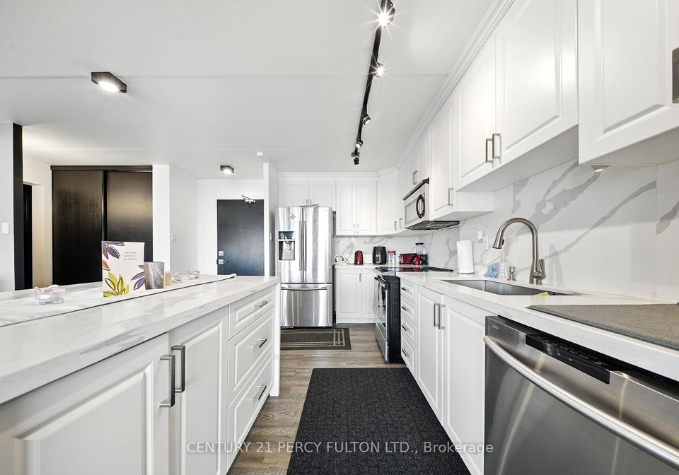 2-glamorgan-avenue-scarborough-ontario-e13096126