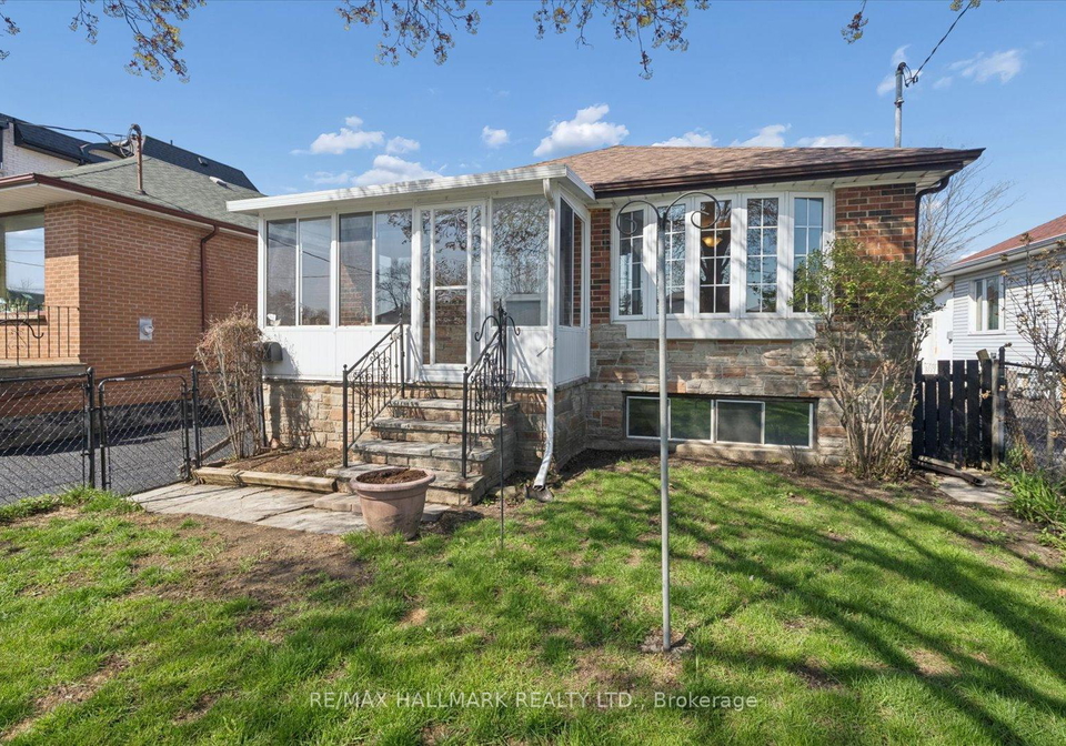 100-huntington-avenue-scarborough-ontario-e13096474