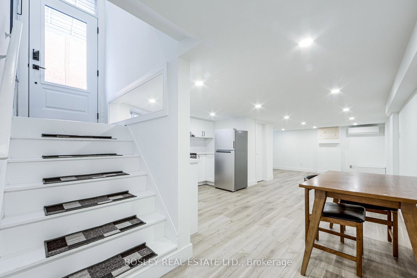 13-ravina-crescent-toronto-ontario-e13097982