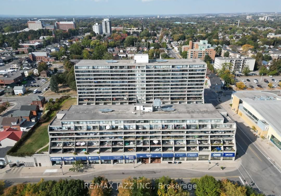 55-william-street-e-oshawa-ontario-e13098000