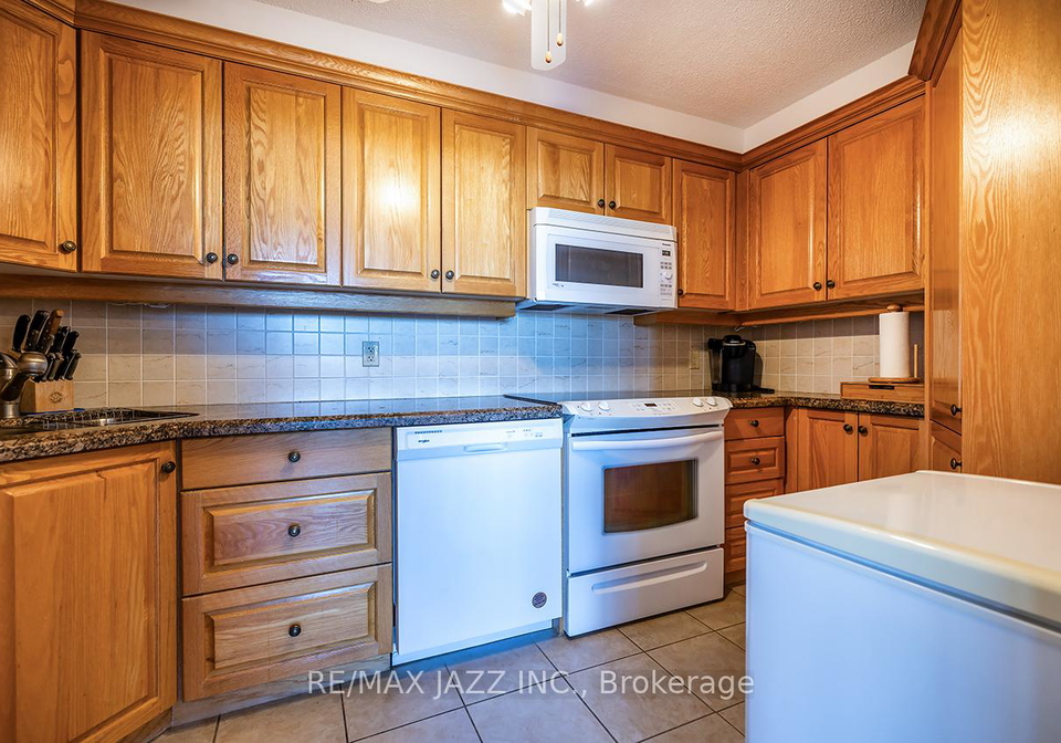 55-william-street-e-oshawa-ontario-e13098000