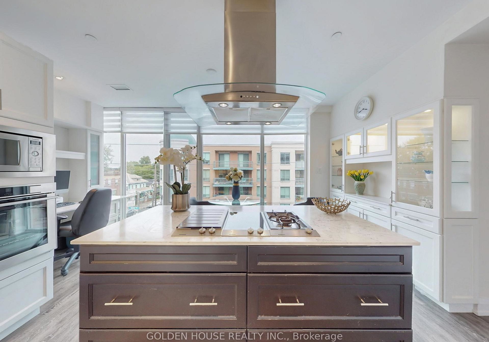 200-woodbine-avenue-toronto-ontario-e13098014