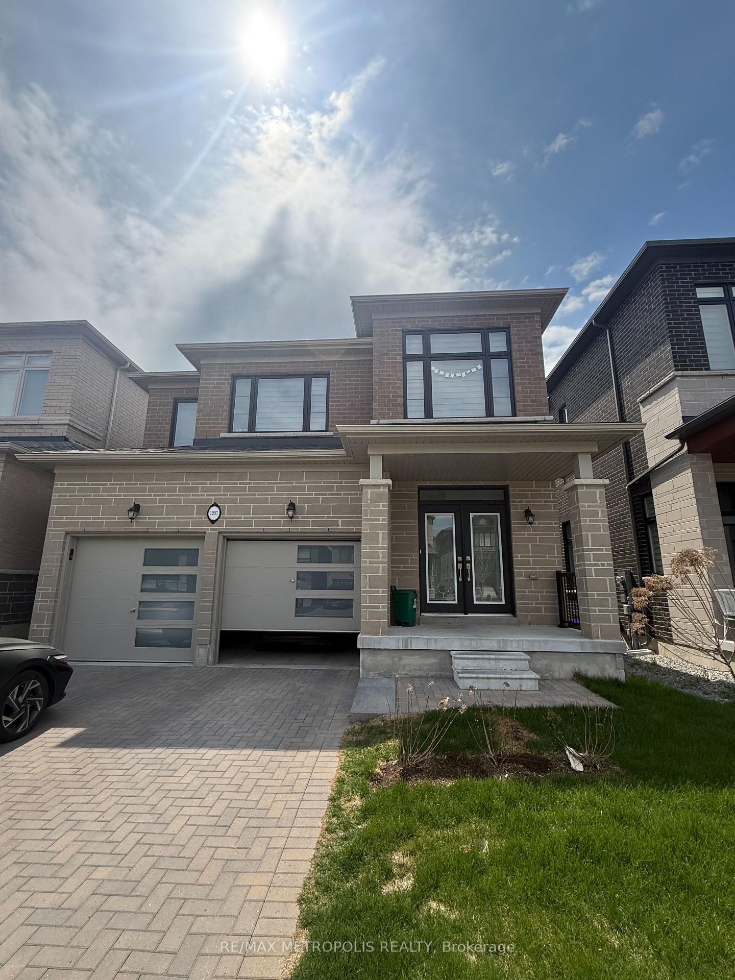 1207-wilmington-avenue-oshawa-ontario-e13098118