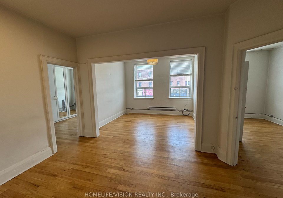 555-danforth-avenue-toronto-ontario-e13098502