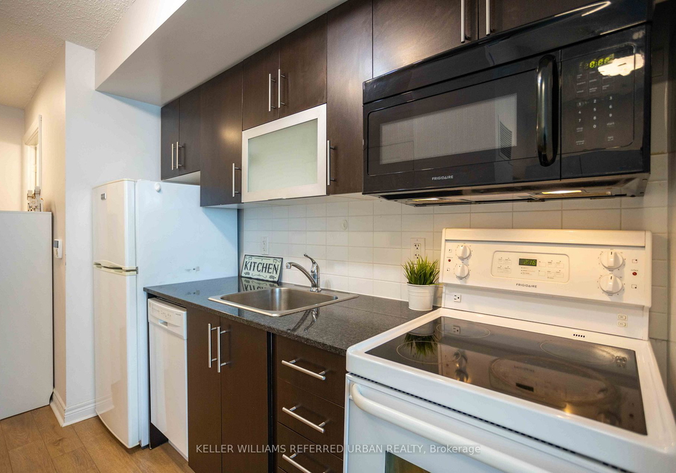 50-town-centre-court-scarborough-ontario-e13099796