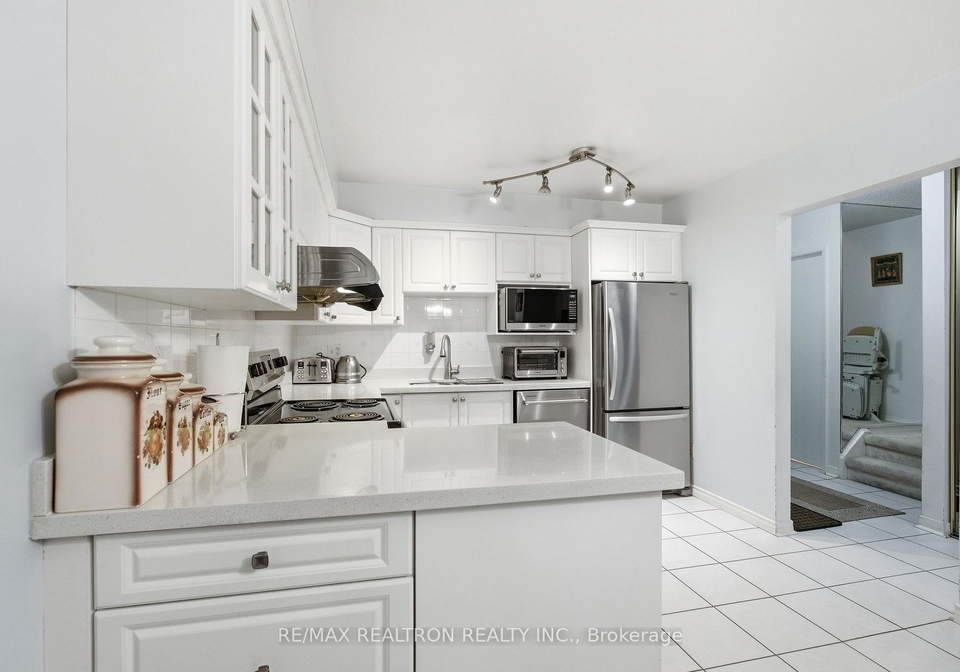 108-quantrell-trail-scarborough-ontario-e13099852