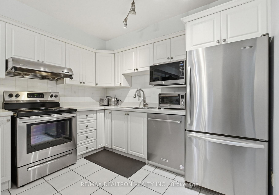 108-quantrell-trail-scarborough-ontario-e13099852