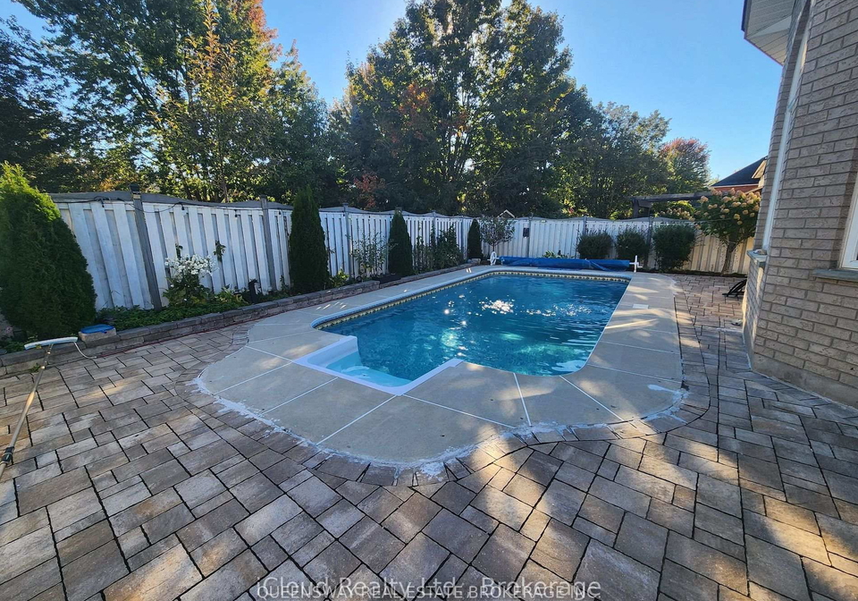 1-271-ryerson-crescent-oshawa-ontario-e13100092