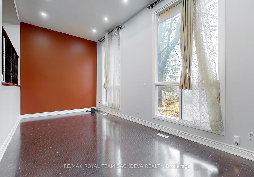 111-huntingdale-boulevard-scarborough-ontario-e13100172