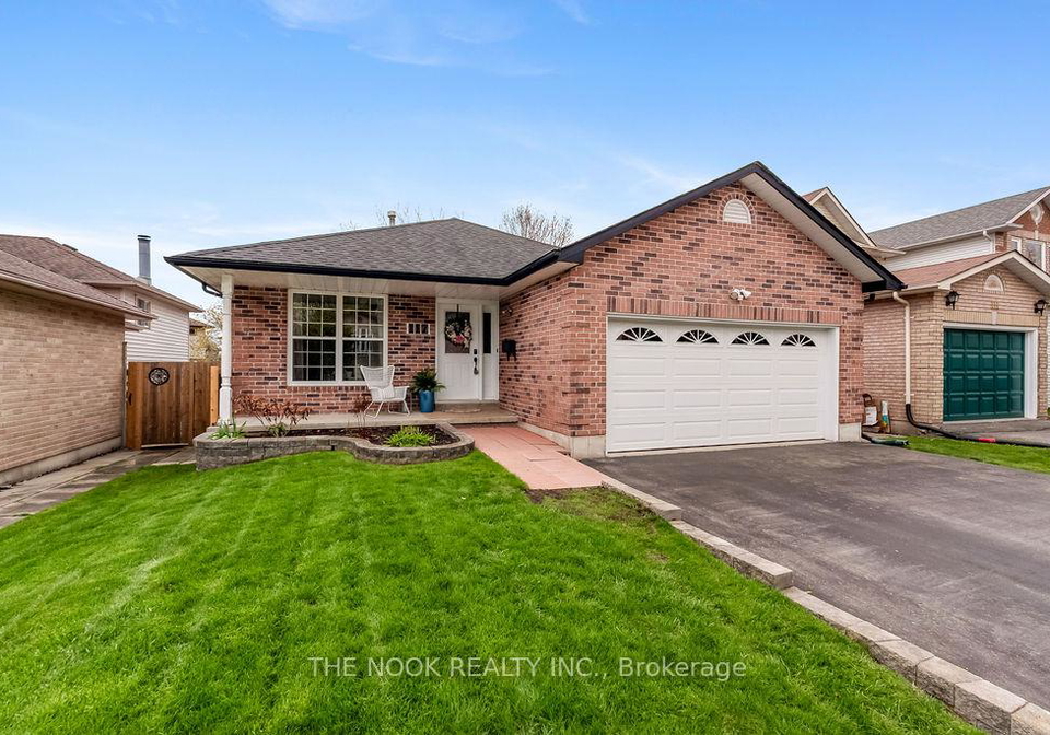 117-mcfeeters-crescent-clarington-ontario-e13100668