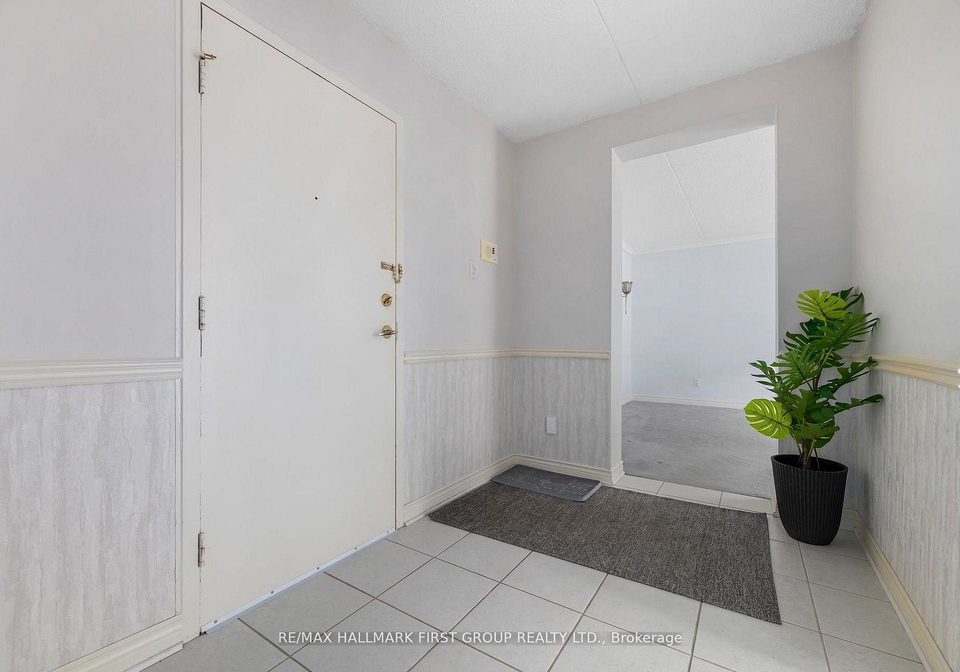 580-mary-street-e-whitby-ontario-e13100804