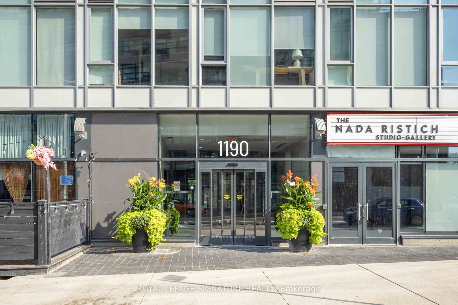 1190-dundas-street-e-toronto-ontario-e13101112