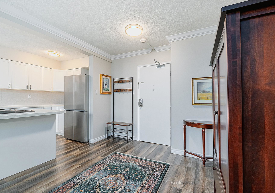 1210-radom-street-pickering-ontario-e13101318