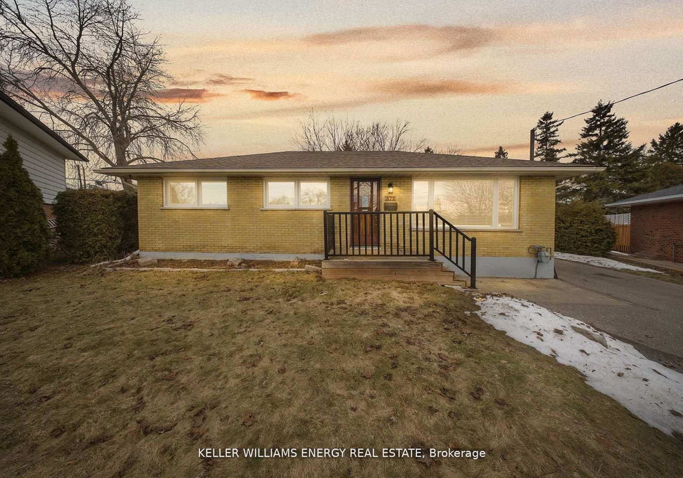 372-garden-court-oshawa-ontario-e13101472