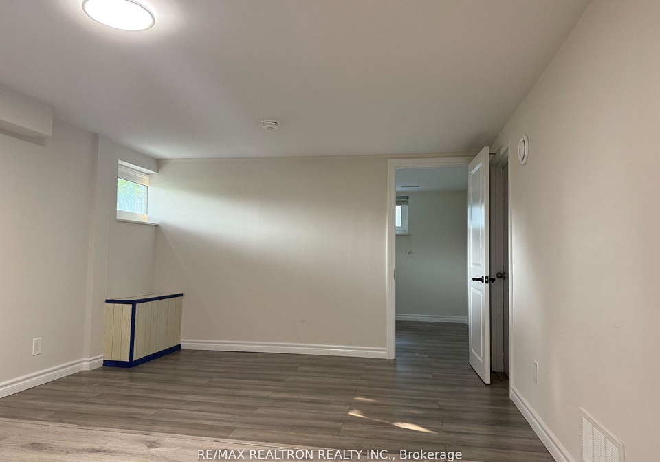 923-bayview-avenue-whitby-ontario-e13101556