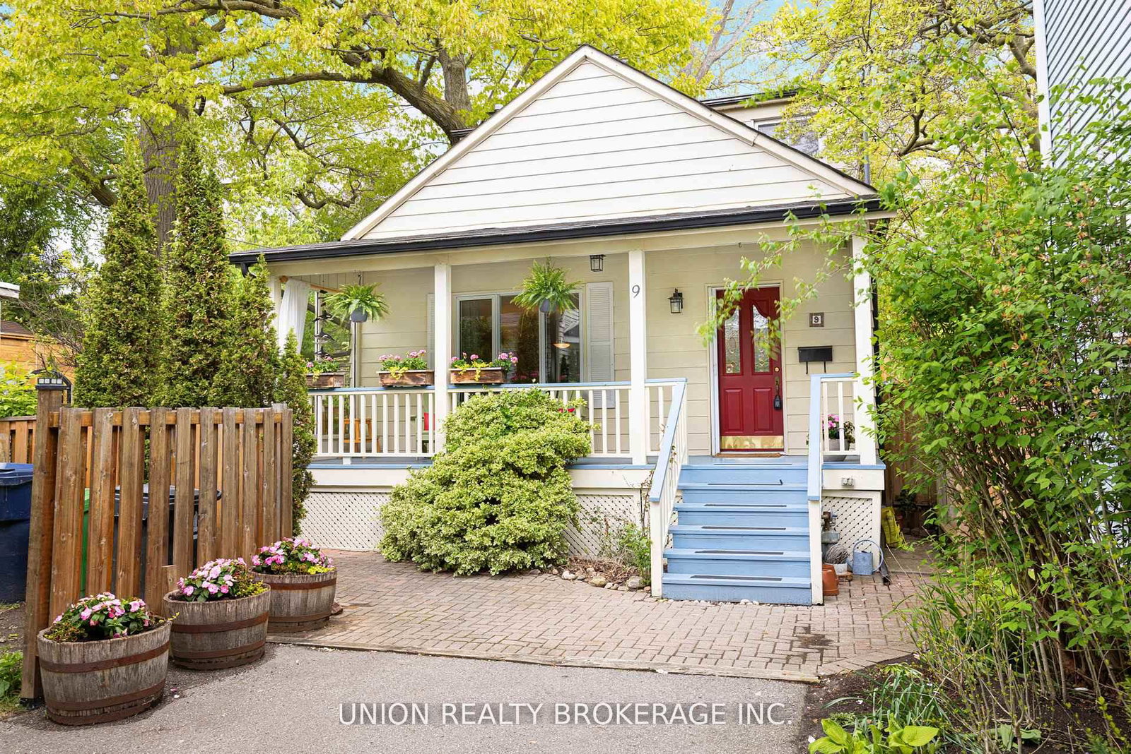 9-elmer-avenue-toronto-ontario-e13102554