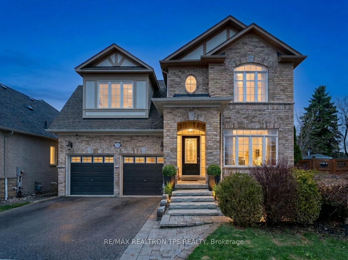 555-kingsfield-loop-oshawa-ontario-e13103156