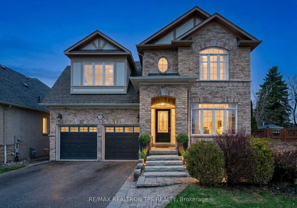 555-kingsfield-loop-oshawa-ontario-e13103156