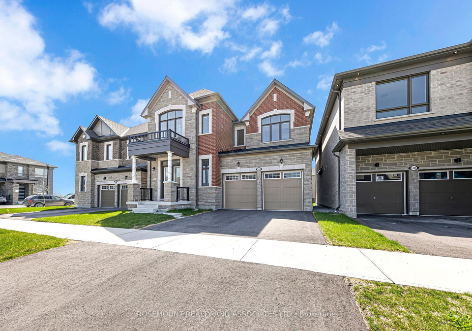 1423-swallowtail-lane-pickering-ontario-e13103714