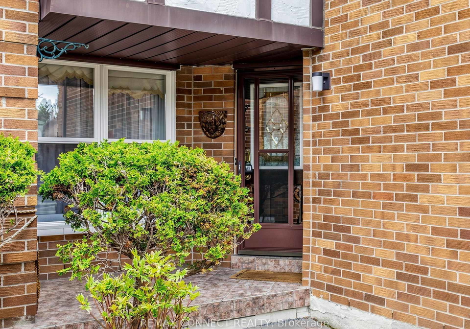 60-starspray-boulevard-scarborough-ontario-e13104214