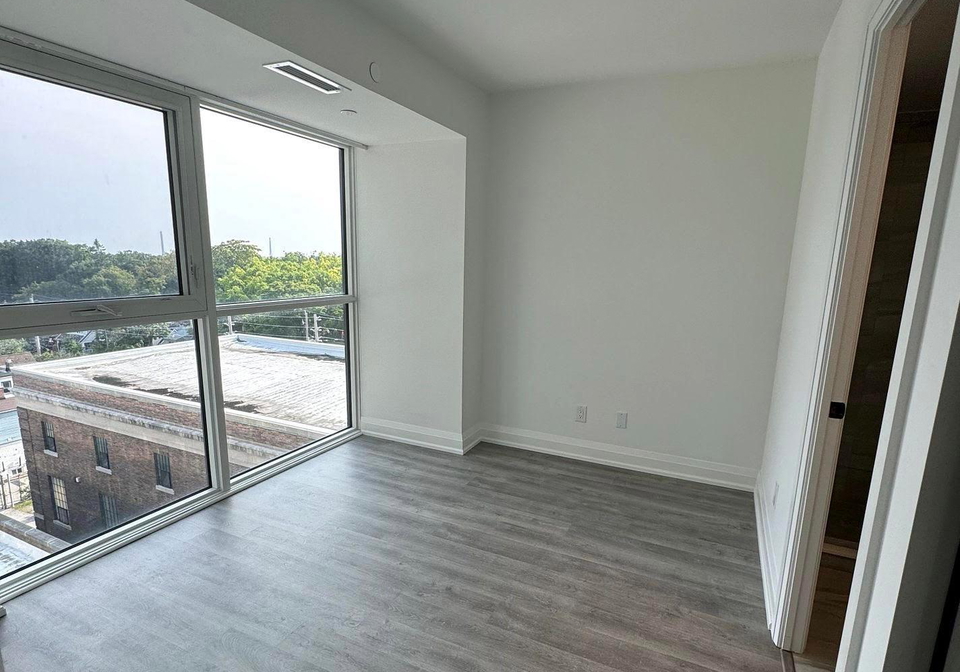 2369-danforth-avenue-toronto-ontario-e13104566
