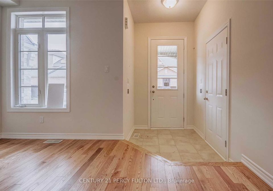 108-workmens-circle-ajax-ontario-e13105098
