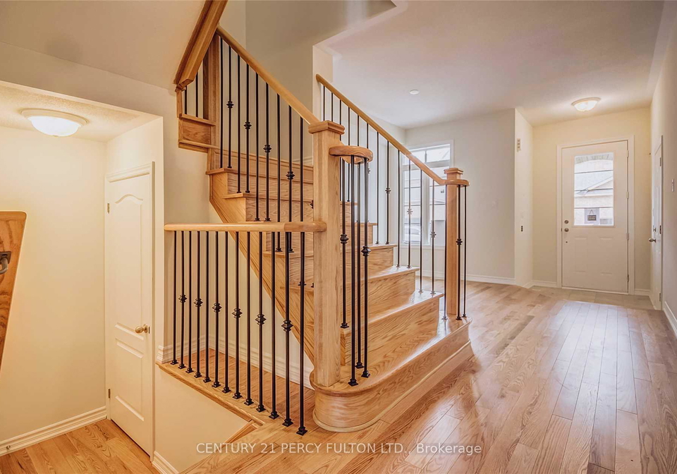 108-workmens-circle-ajax-ontario-e13105098