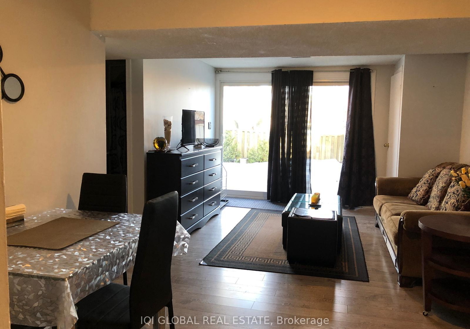 1893-una-road-pickering-ontario-e13105334