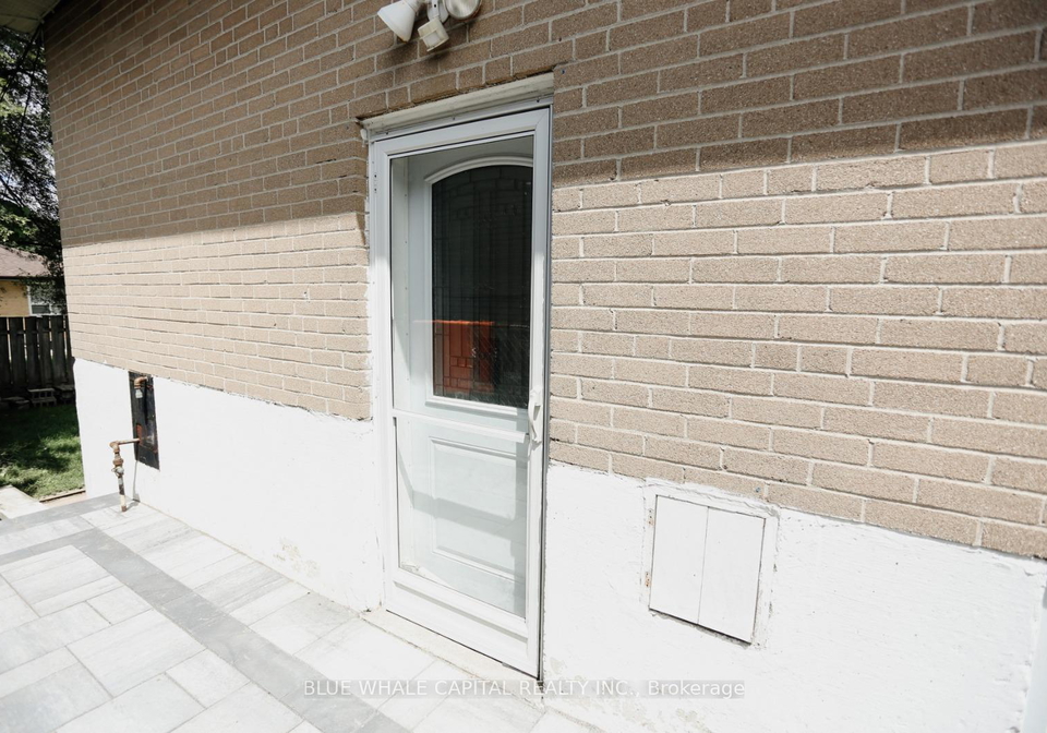 76-tourmaline-bsmt-drive-scarborough-ontario-e13106518