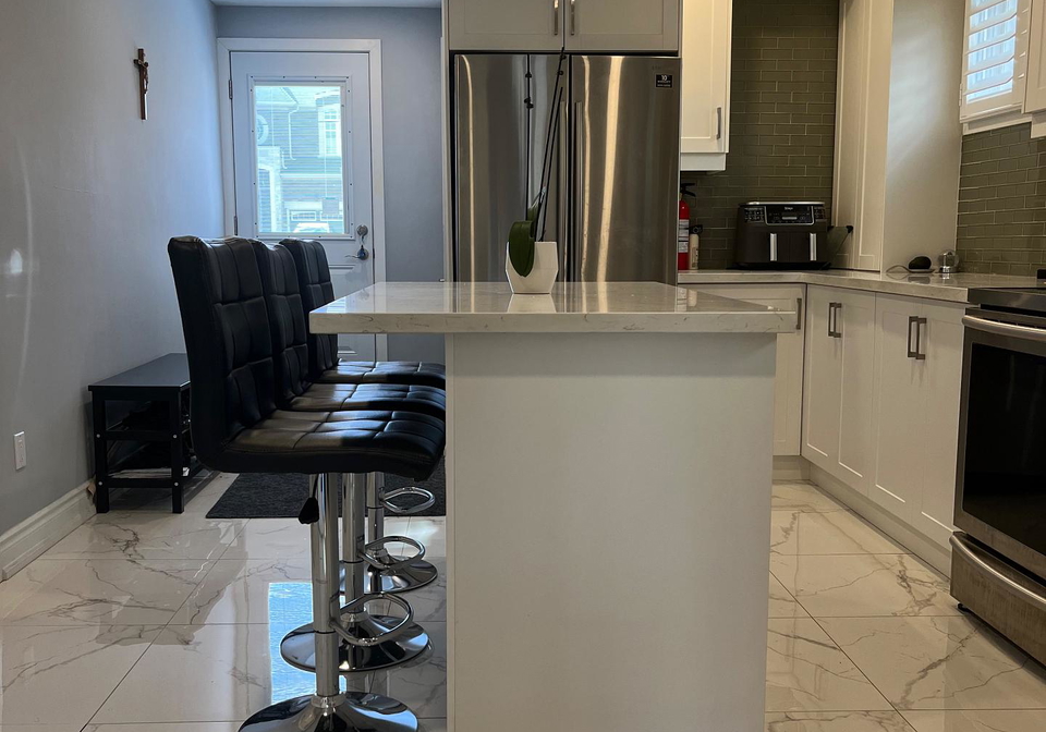 685-westshore-boulevard-s-pickering-ontario-e13107088