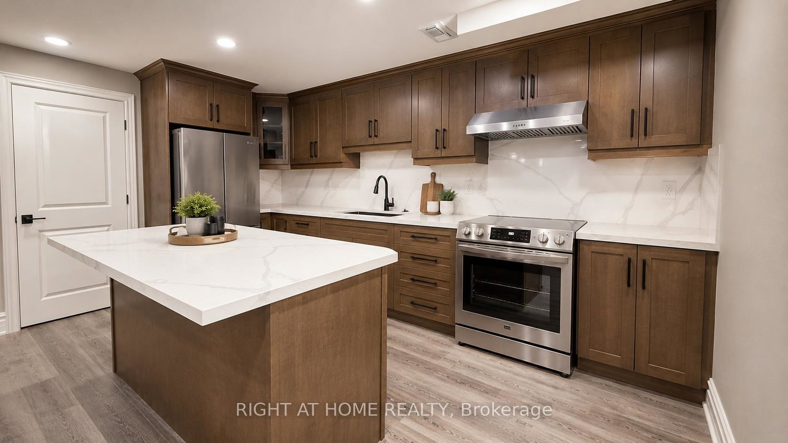 1004-tigerlily-trail-pickering-ontario-e13107388