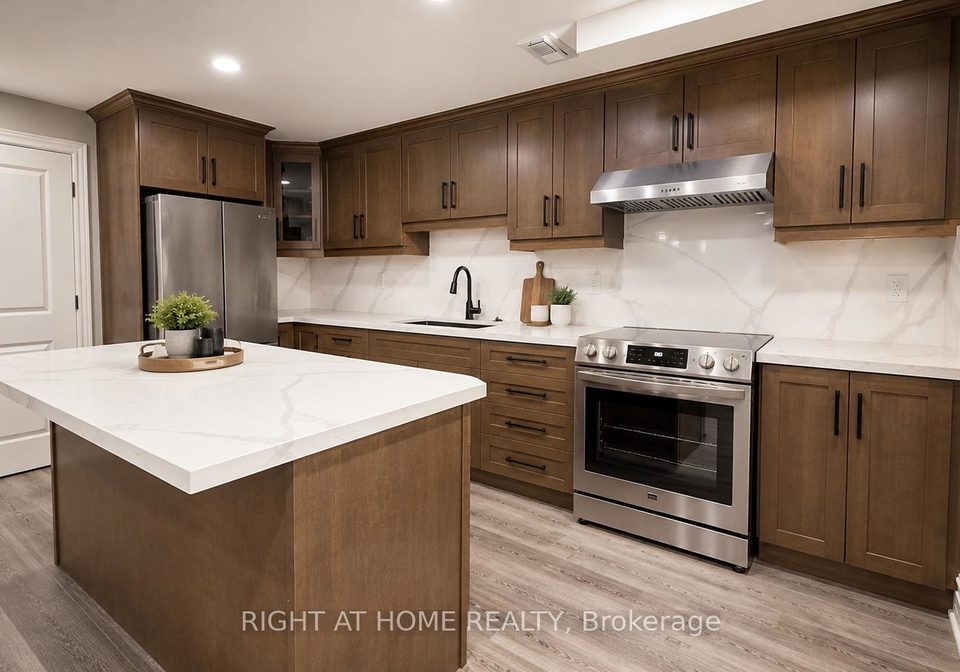 1004-tigerlily-trail-pickering-ontario-e13107388