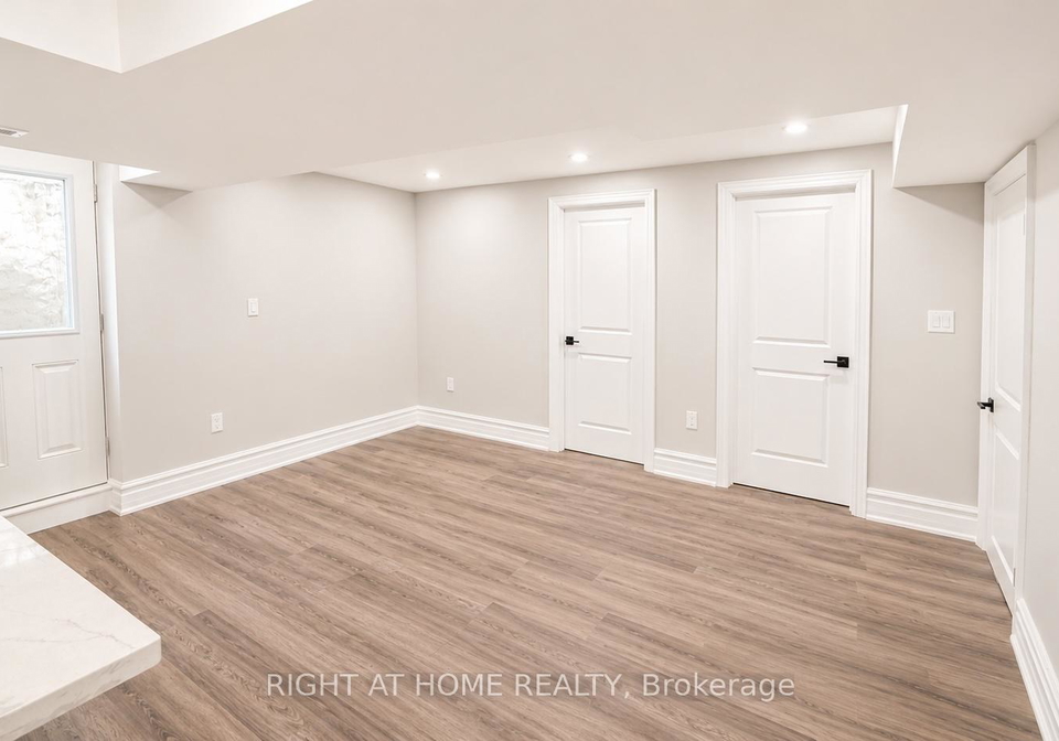 1004-tigerlily-trail-pickering-ontario-e13107388