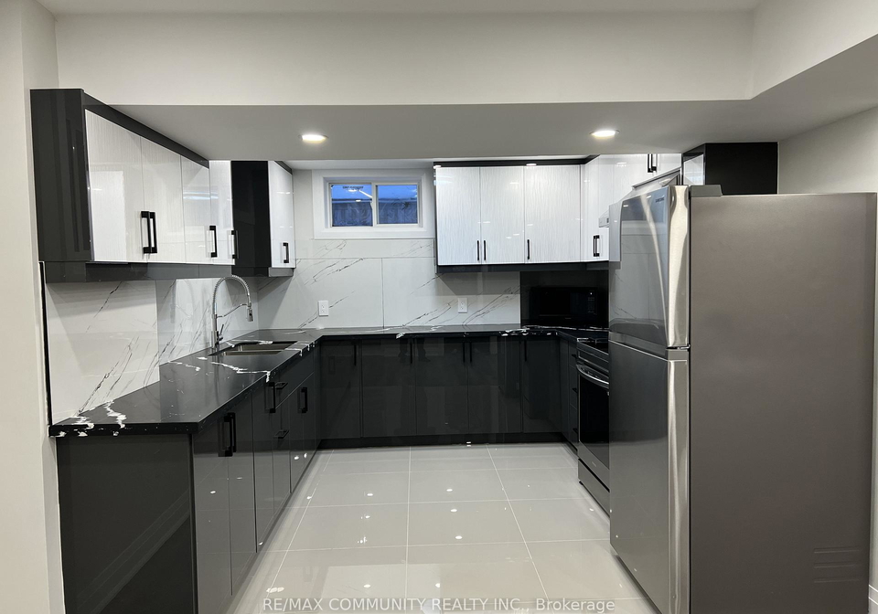 21-hazeldine-drive-ajax-ontario-e13107704