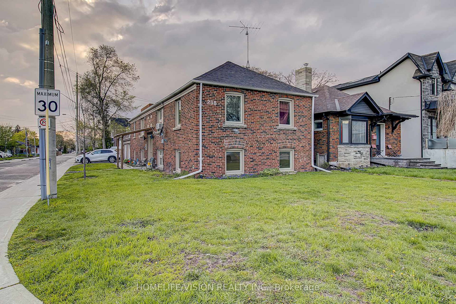 238-glebemount-avenue-east-york-ontario-e13107942