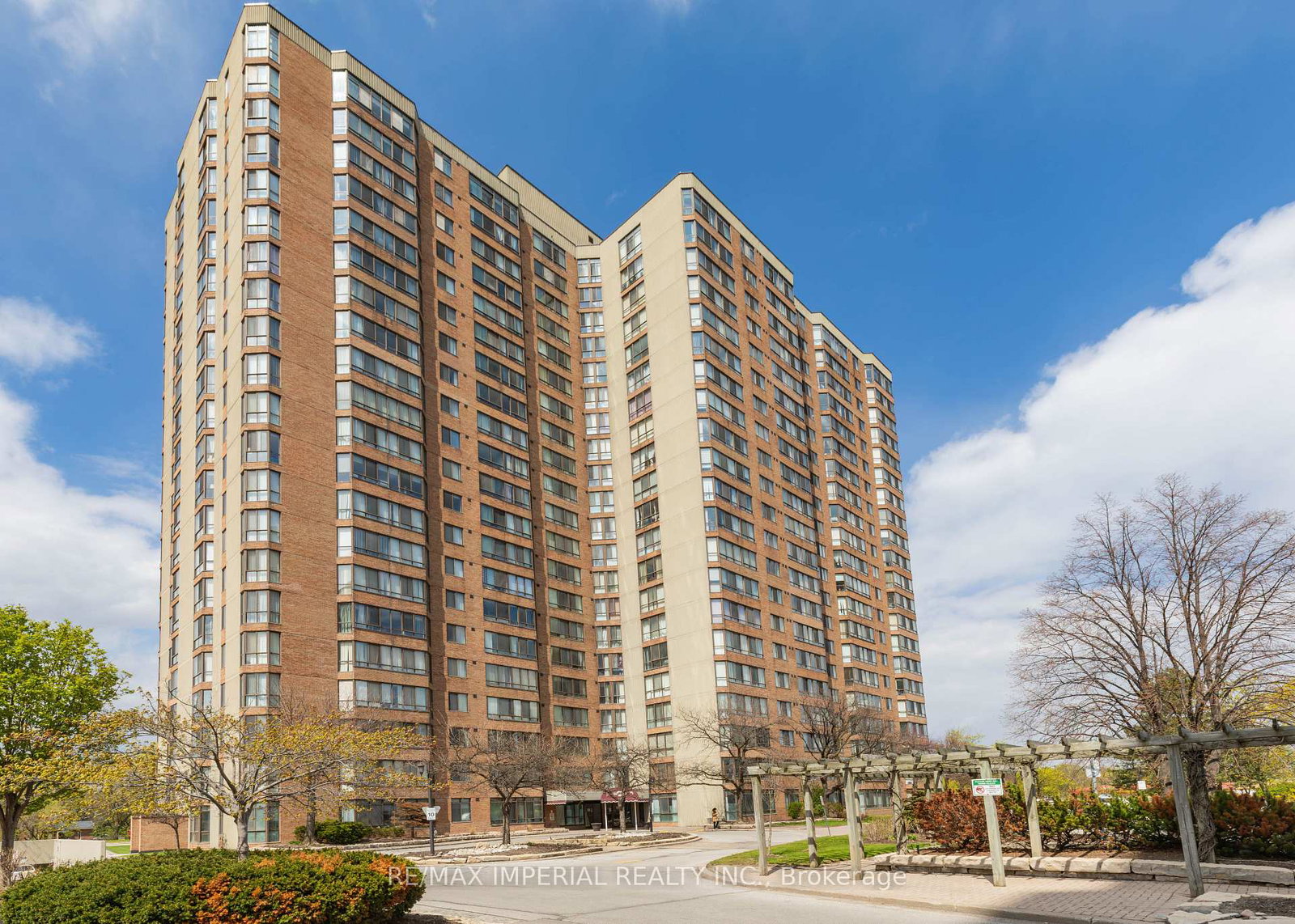 25-bamburgh-circle-scarborough-ontario-e13108272