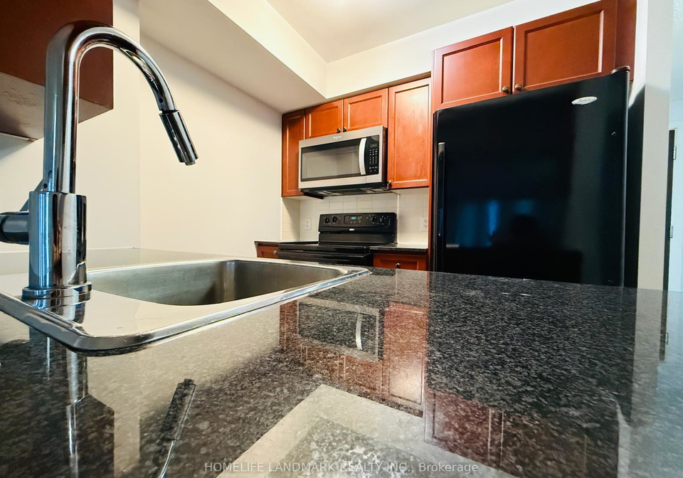 135-village-green-square-scarborough-ontario-e13108456