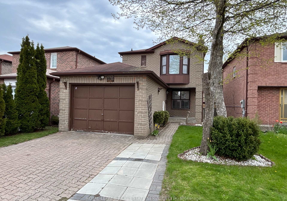 23-stockbridge-crescent-ajax-ontario-e13108638