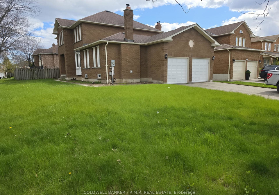 11-foster-crescent-whitby-ontario-e13109314