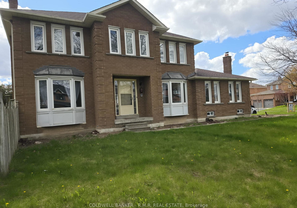 11-foster-crescent-whitby-ontario-e13109314