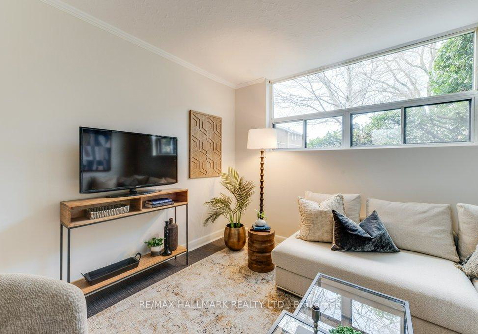 225-woodville-avenue-east-york-ontario-e13109946