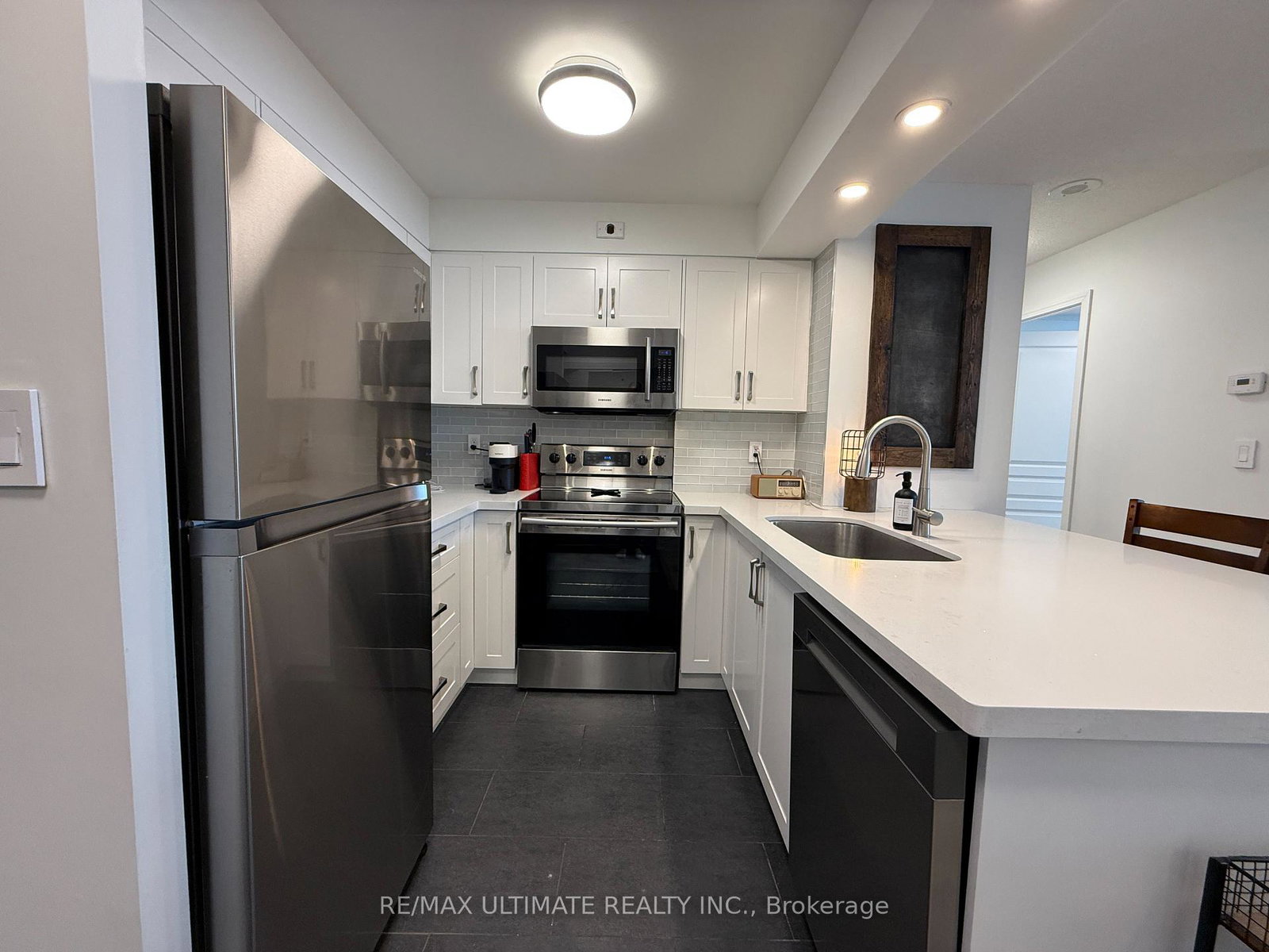1765-queen-street-e-toronto-ontario-e13110158