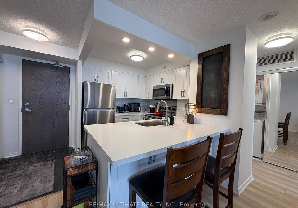 1765-queen-street-e-toronto-ontario-e13110158